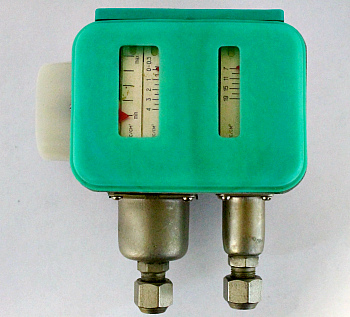 Сдвоенный датчик-реле давления Д220-11,-12, Д220А, Д220АР-13